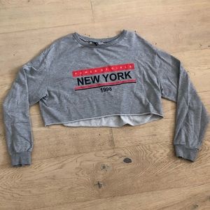 H&M New York cropped sweater/shirt